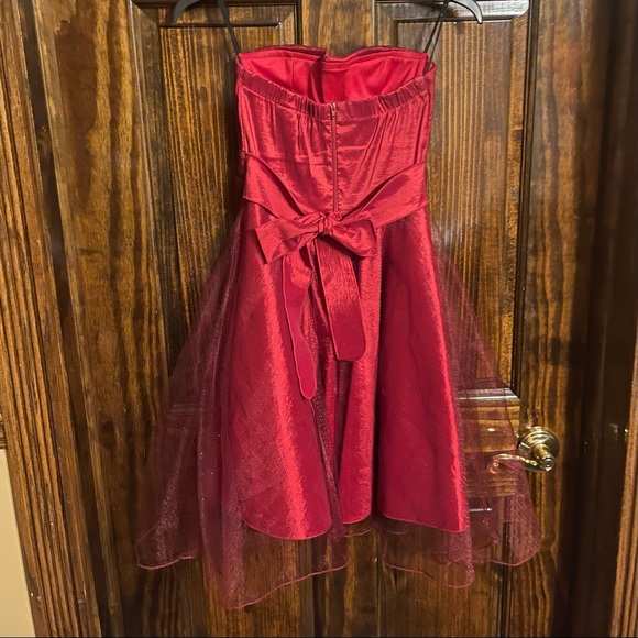 Red Homecoming/Party Dress Size Small - Picture 4 of 5